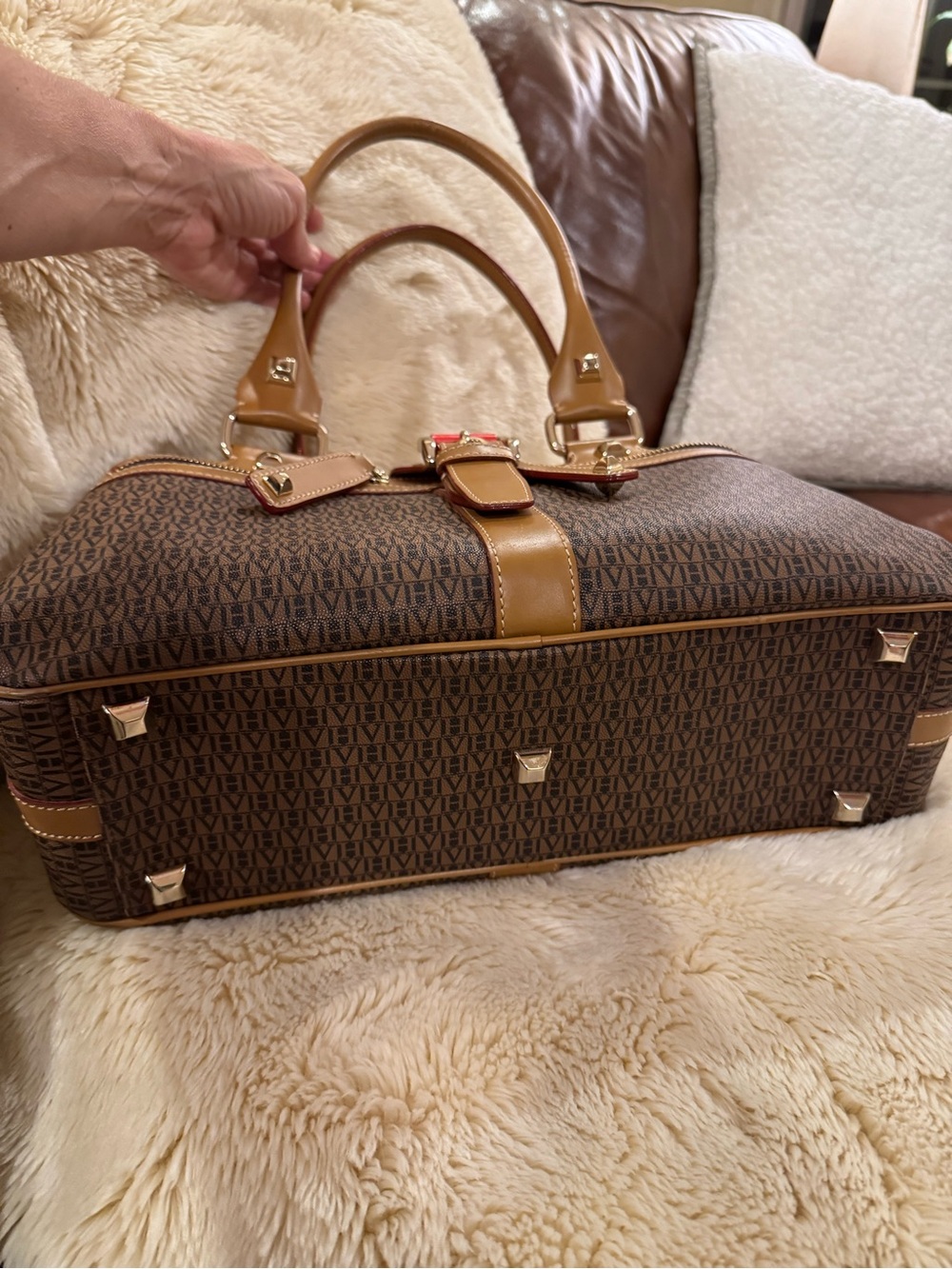 Tan and Brown Patterned Satchel Handbag with Red Accent - Picture 4 of 4
